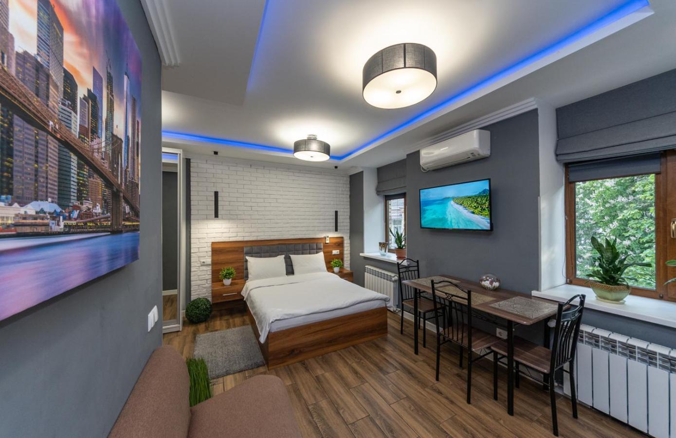 Lux Apartment Near Arena City Kyjev Exteriér fotografie