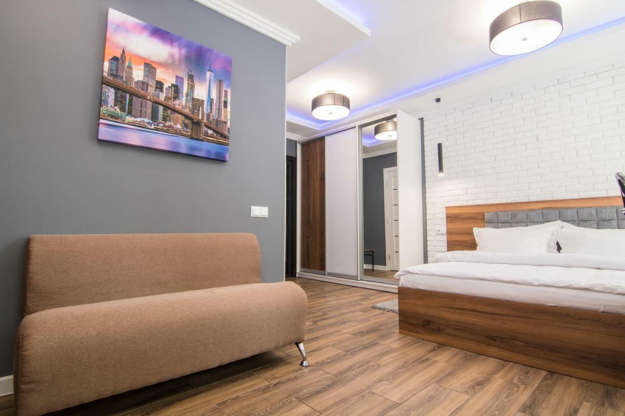 Lux Apartment Near Arena City Kyjev Exteriér fotografie